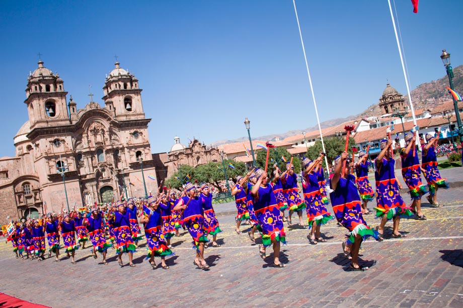 Festa de Inti Raymi na praça principal de Cusco