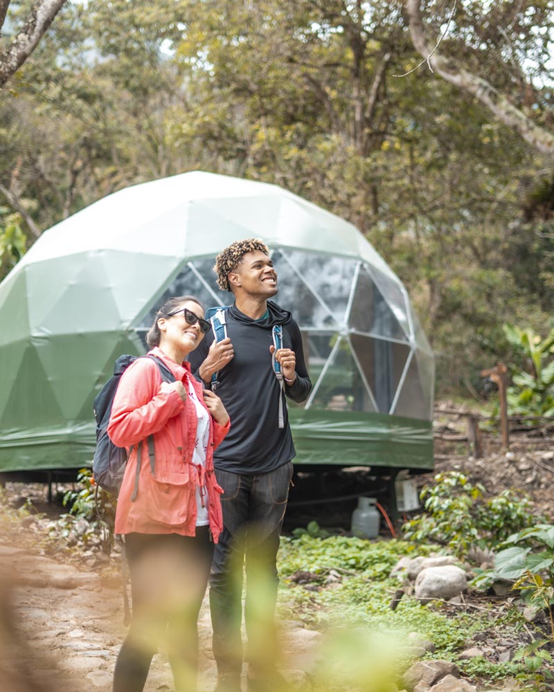 Acampamento Super Jungle Domes