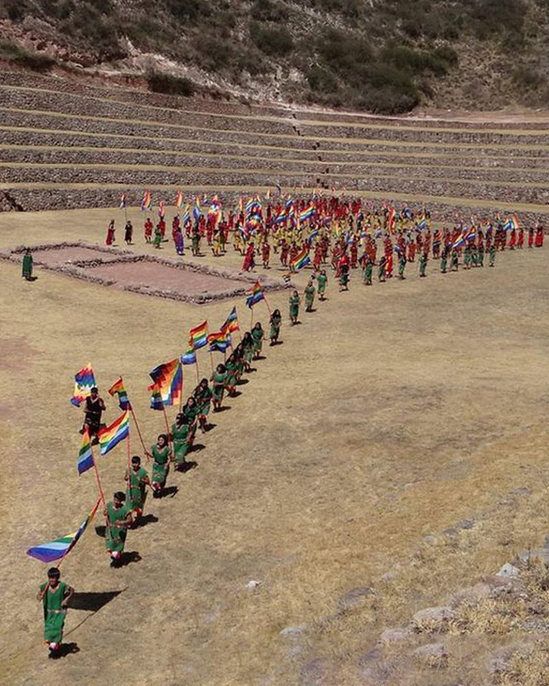 Cerimônia de oferenda a Pachamama Moray