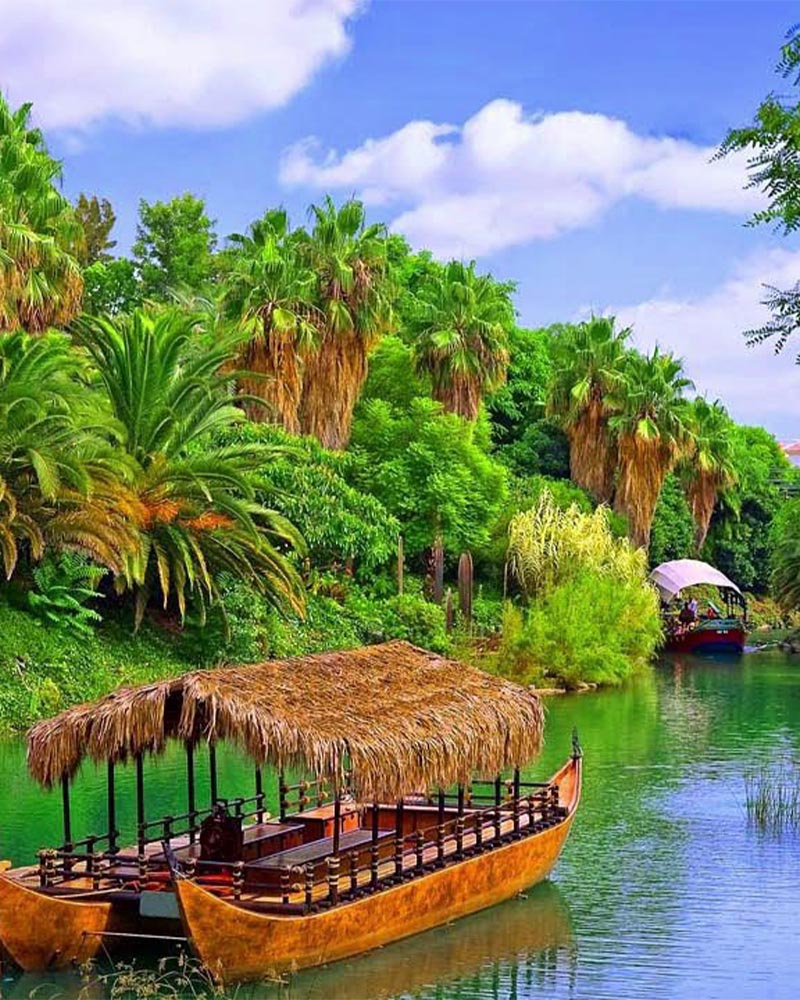 Selva do Peru, Passeios de barco pelo Amazonas