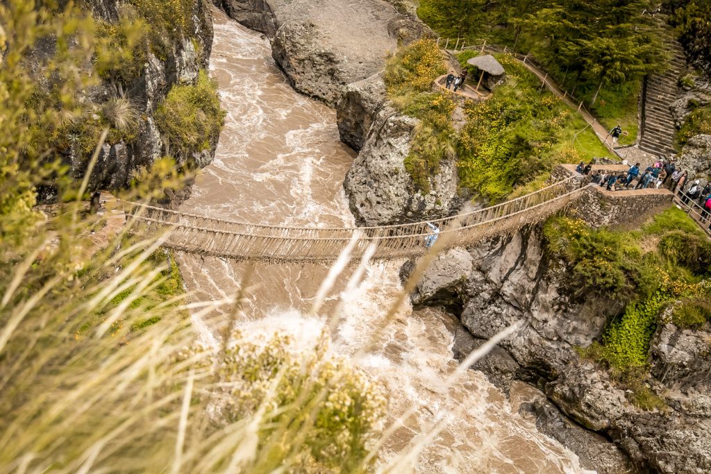 Vista panorâmica da ponte inca de Q'eswachaka