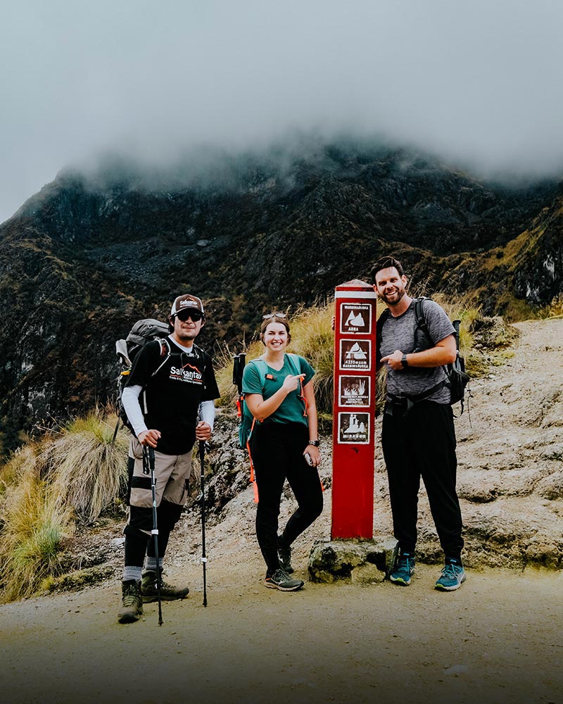 Turistas no Mujer Muerta