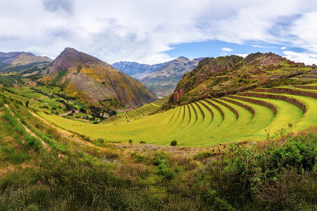 Vista panorâmica das terrazas do sítio arqueológico de Pisac