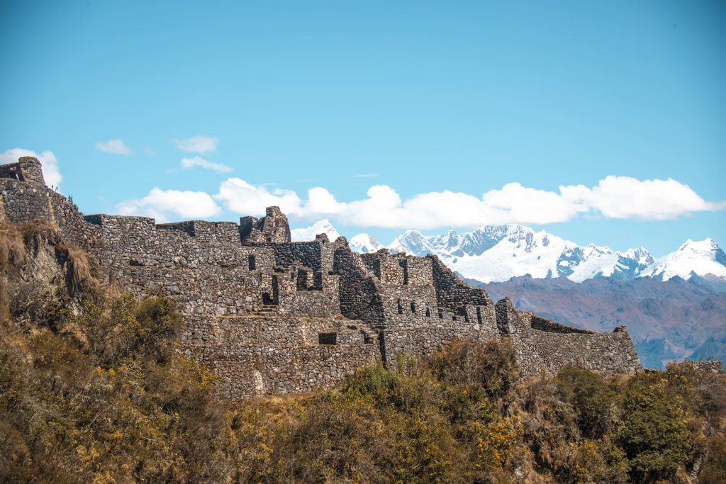 Impressionante sítio arqueológico de Sayaqmarka