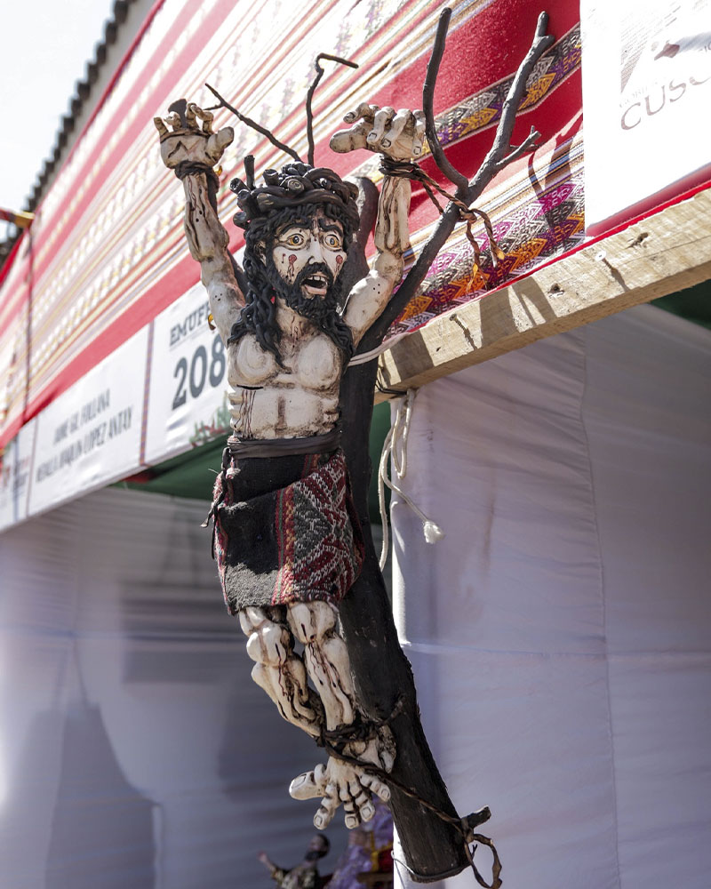 Artesanato na feira Santurantikuy