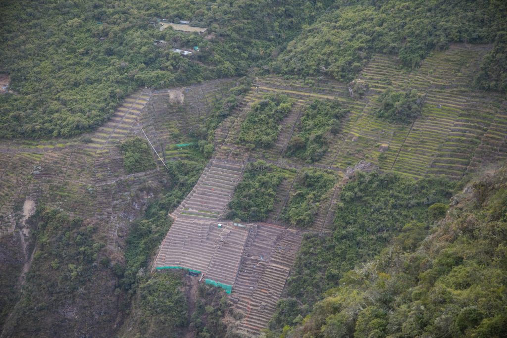 Os terraços de Paraqtepata em Choquequirao