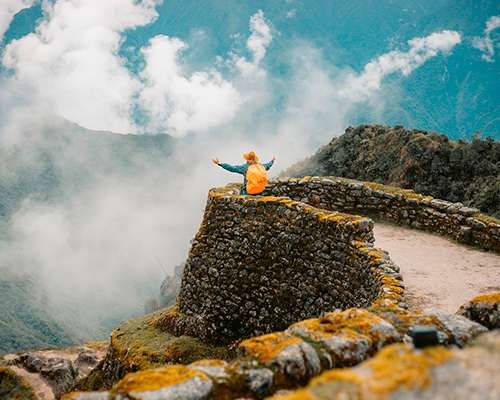 A Trilha Inca fecha em fevereiro?