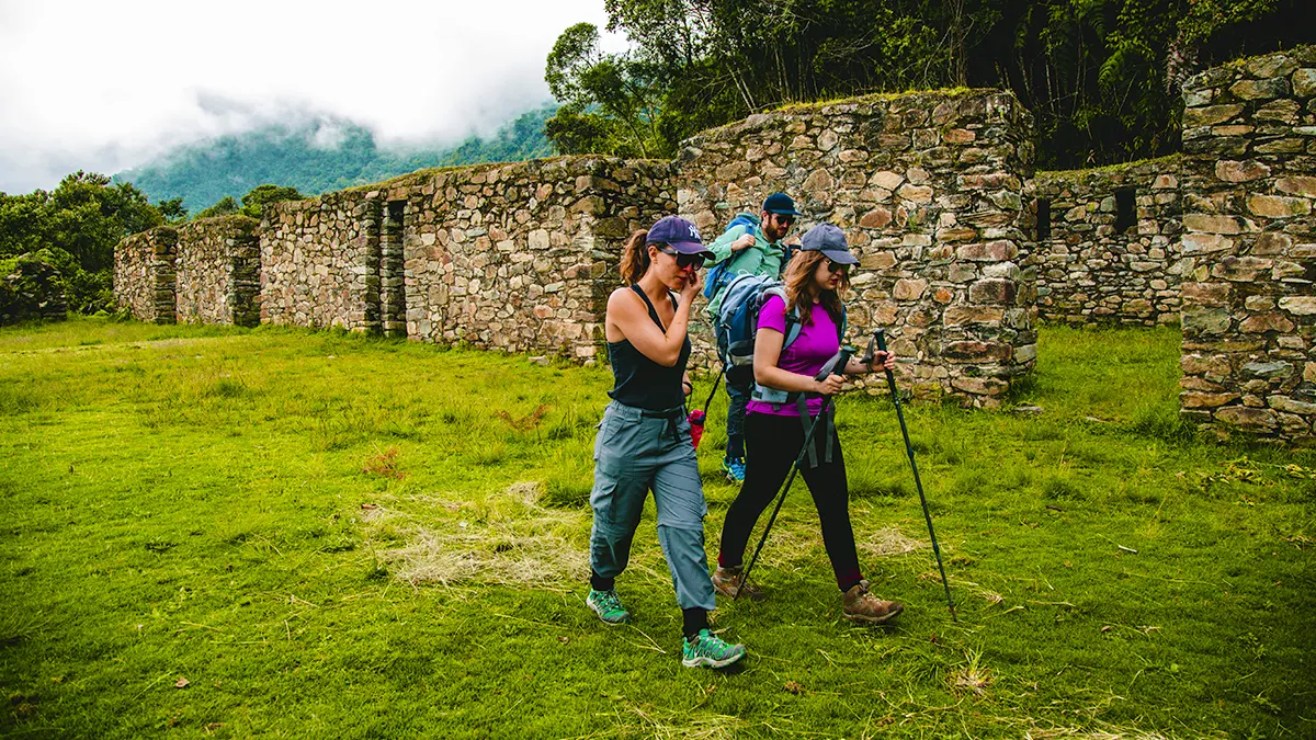 Visite Llactapata e veja Machu Picchu pela primeira vez.