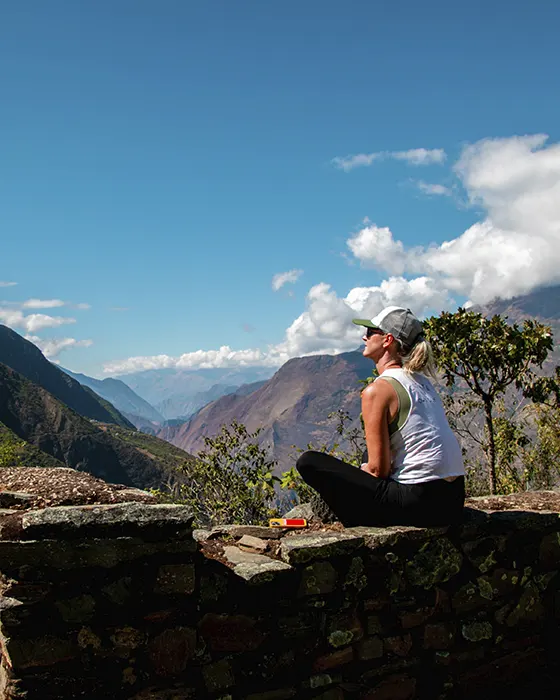 Junte-se a nós hoje para viver esta incrível aventura que você nunca esquecerá em Choquequirao e Machu Pucchu