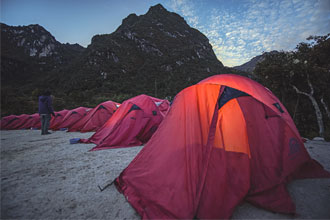 Equipamento de camping para a Trilha Inca