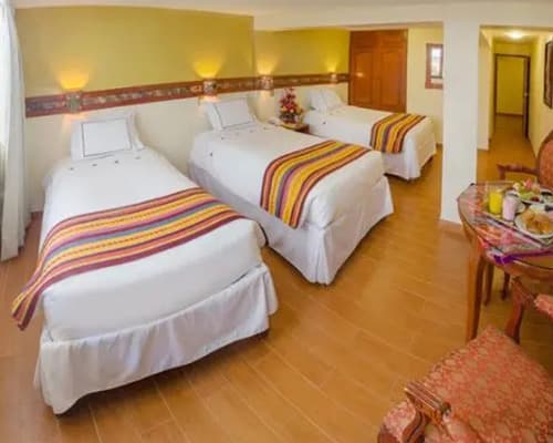Quarto triplo — Taypikala Hotel